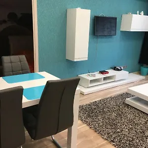 Igenyes Lakas Apartament Segedyn