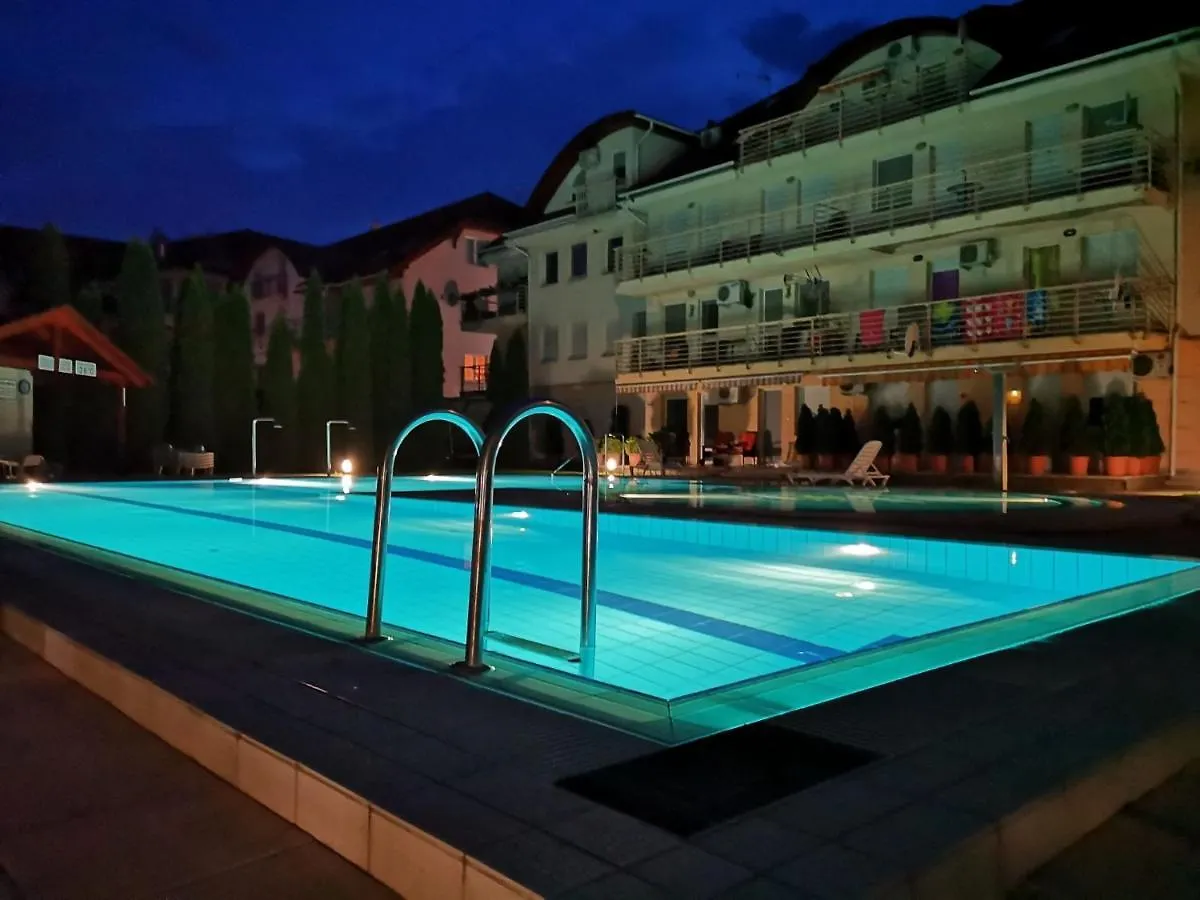 Oazis Wellness Apartman2 Hajdúszoboszló Hotel apartamentowy